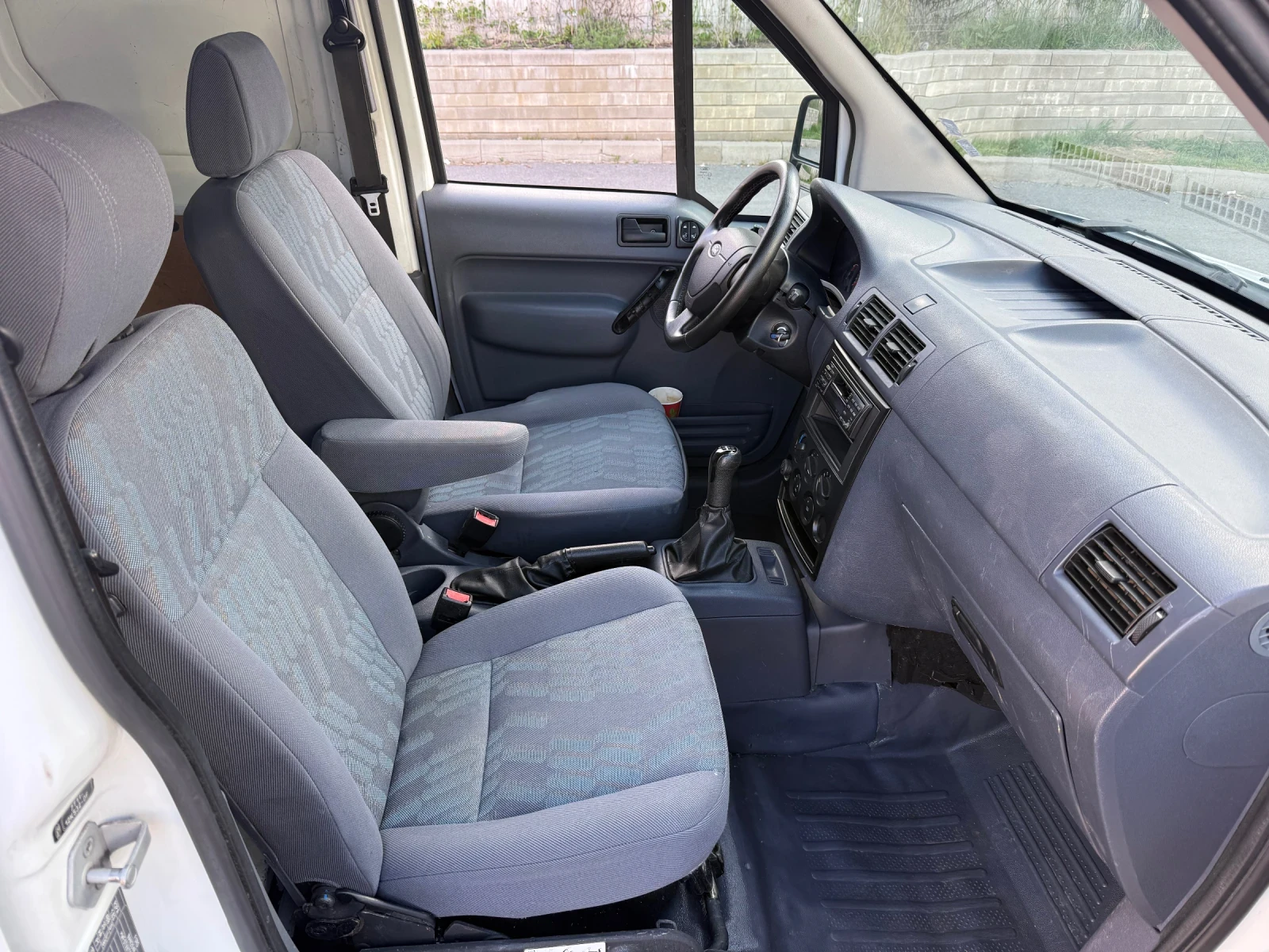 Ford Connect 1, 8 TDCI-90к.с, снимка 9 - Автомобили и джипове - 54378256