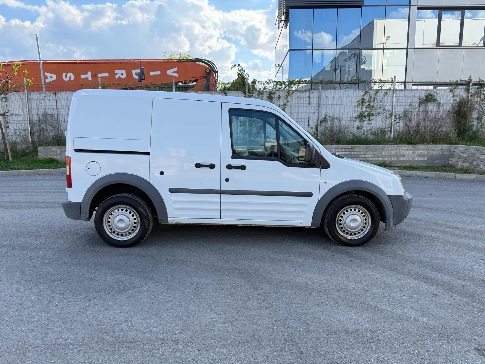 Ford Connect 1, 8 TDCI-90к.с, снимка 6 - Автомобили и джипове - 54378256