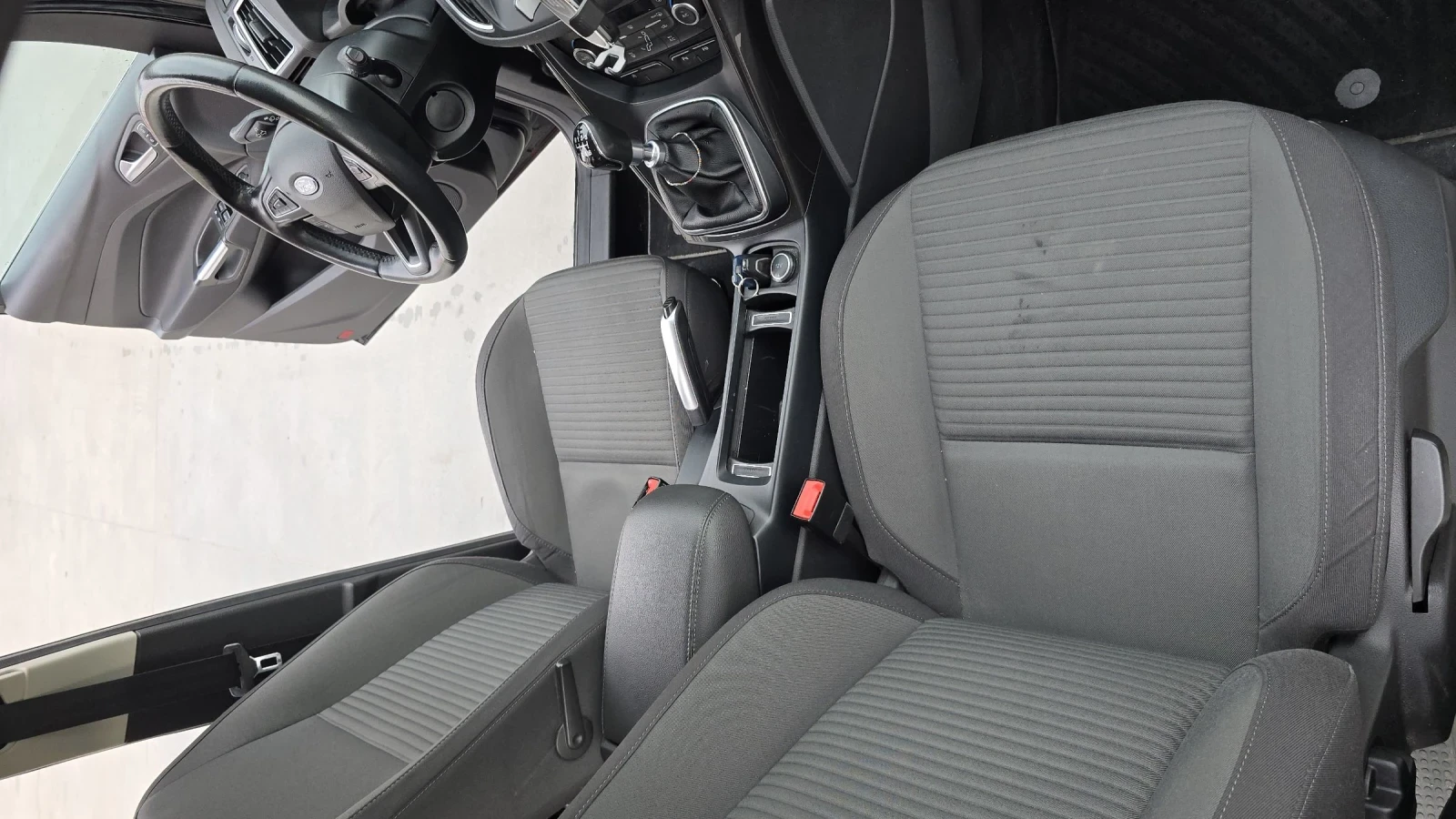 Ford Grand C-Max 2.0 TDCi, снимка 12 - Автомобили и джипове - 54547862