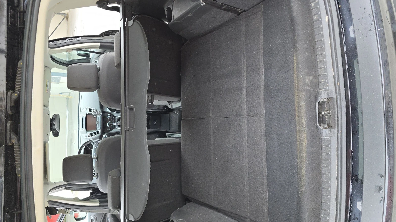 Ford Grand C-Max 2.0 TDCi, снимка 16 - Автомобили и джипове - 54547862