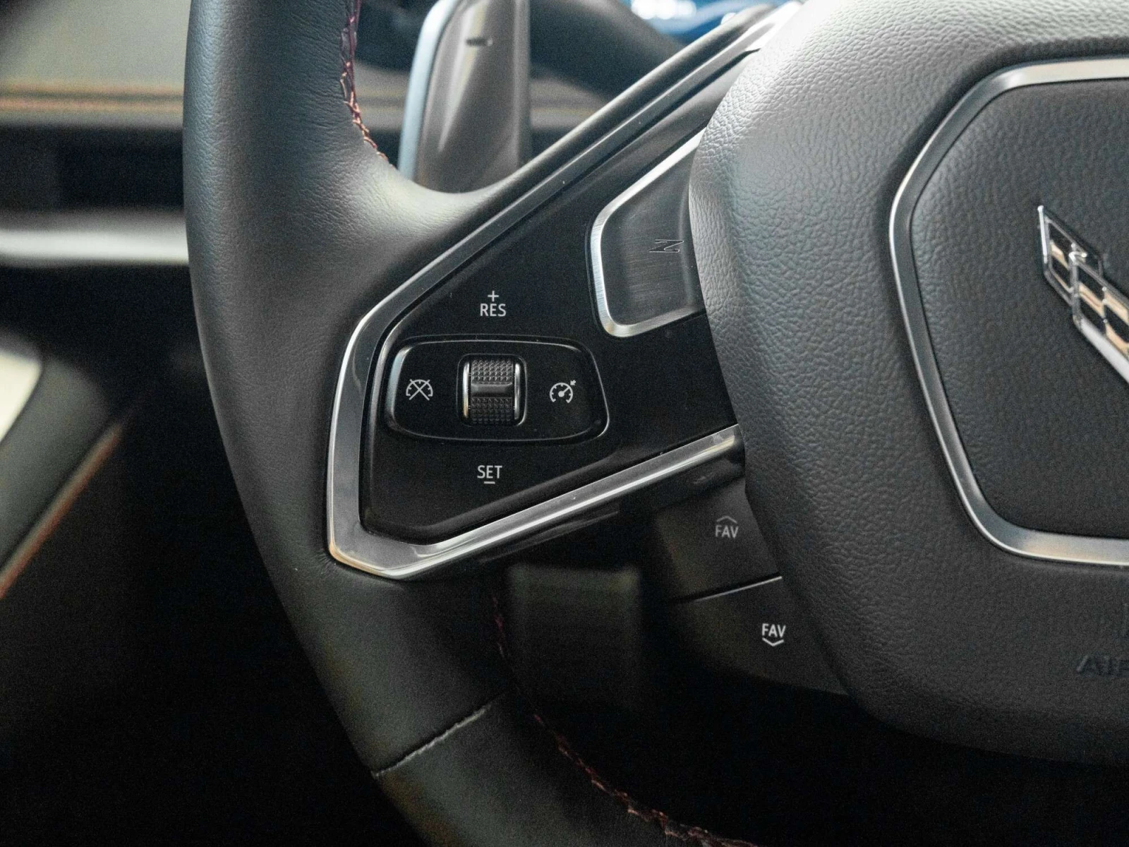 Chevrolet Corvette Stingray Bose audio | Navigation | Vented Seats | , снимка 15 - Автомобили и джипове - 54899700