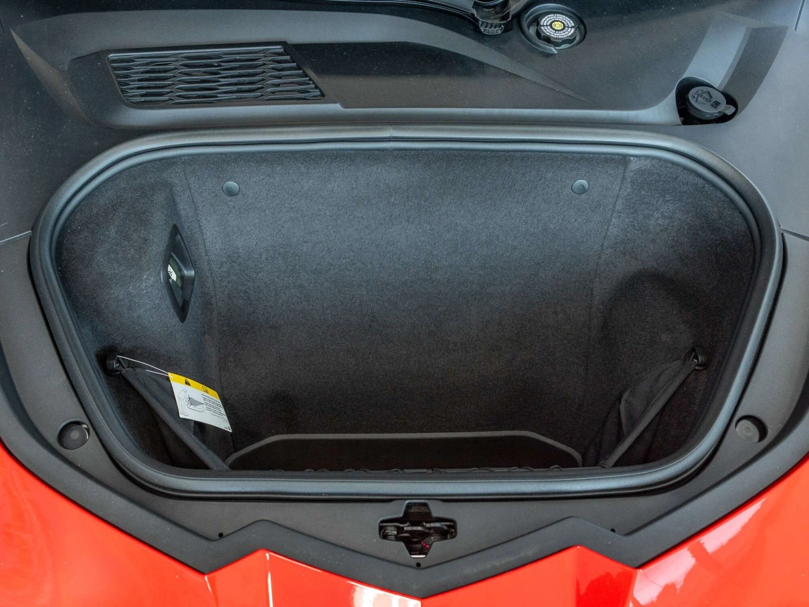 Chevrolet Corvette Stingray Bose audio | Navigation | Vented Seats | , снимка 4 - Автомобили и джипове - 54899700
