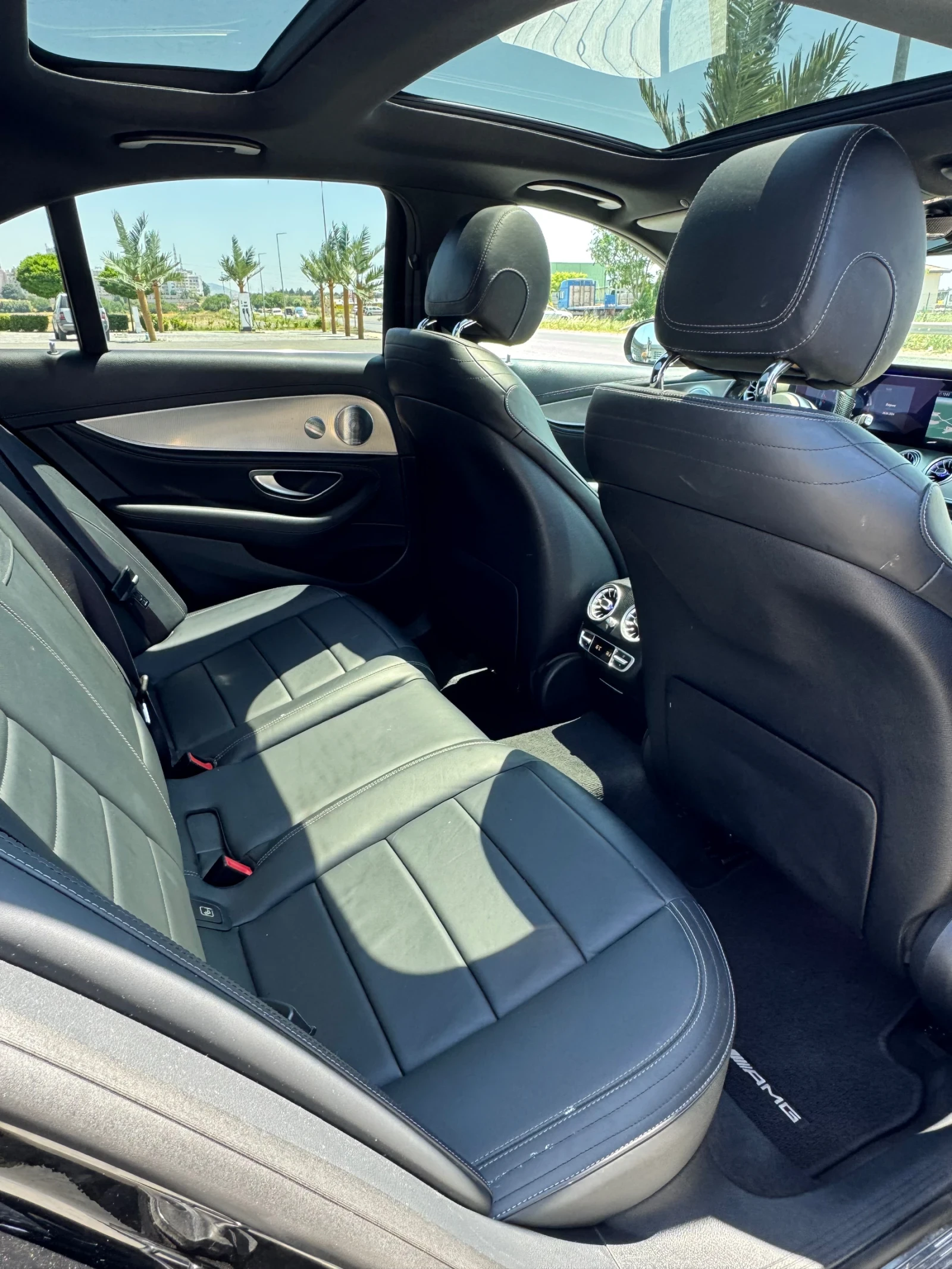 Mercedes-Benz E 400, снимка 17 - Автомобили и джипове - 55108186