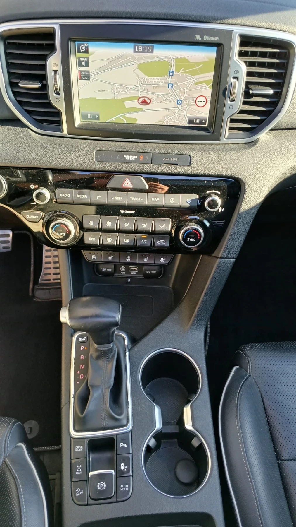 Kia Sportage KIA Sportage 2.0CRDi Style GT Line 4WD Швейцария , снимка 16 - Автомобили и джипове - 55142675