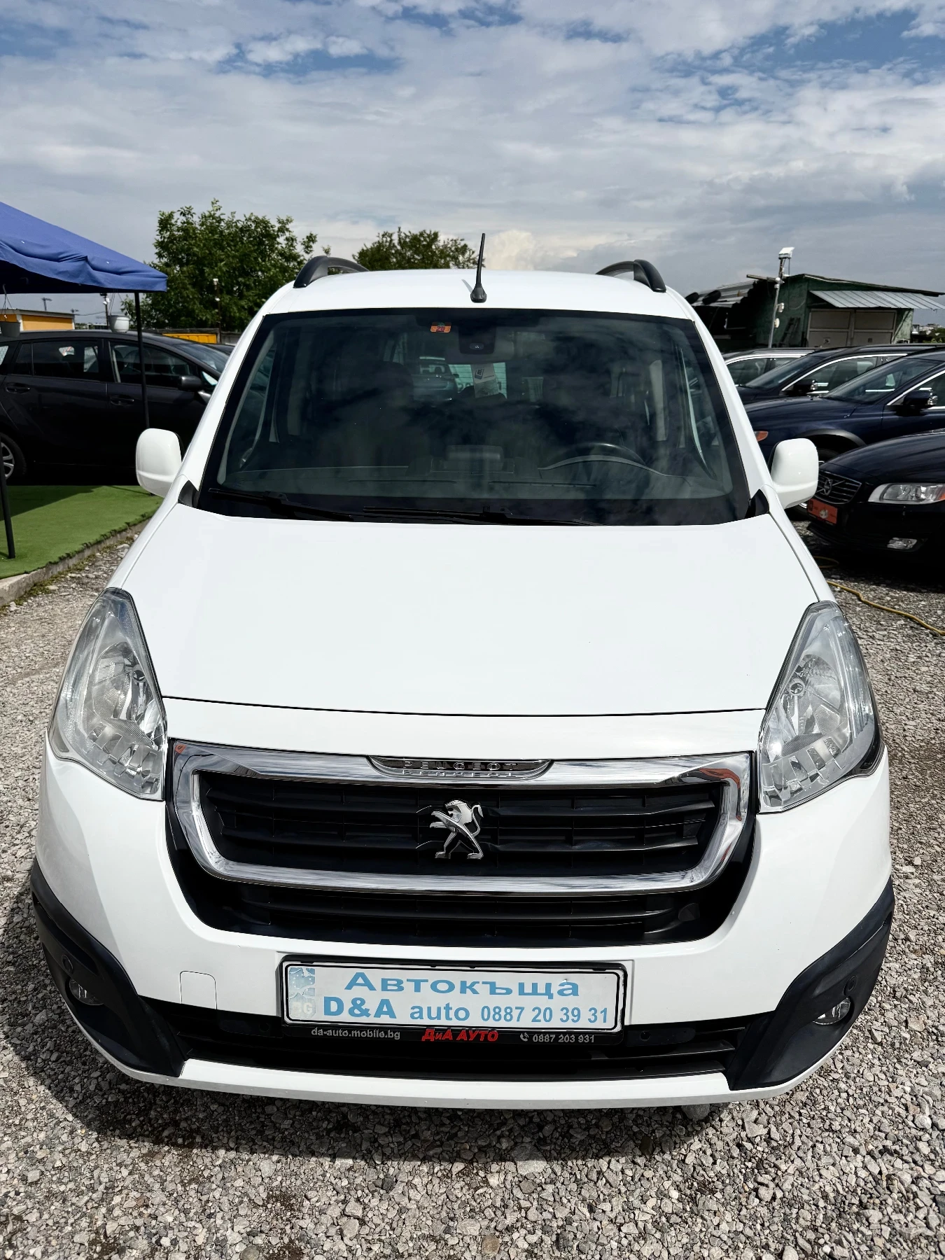 Peugeot Partner 1.6HDI  Euro6   Швейцария , снимка 16 - Автомобили и джипове - 55142675