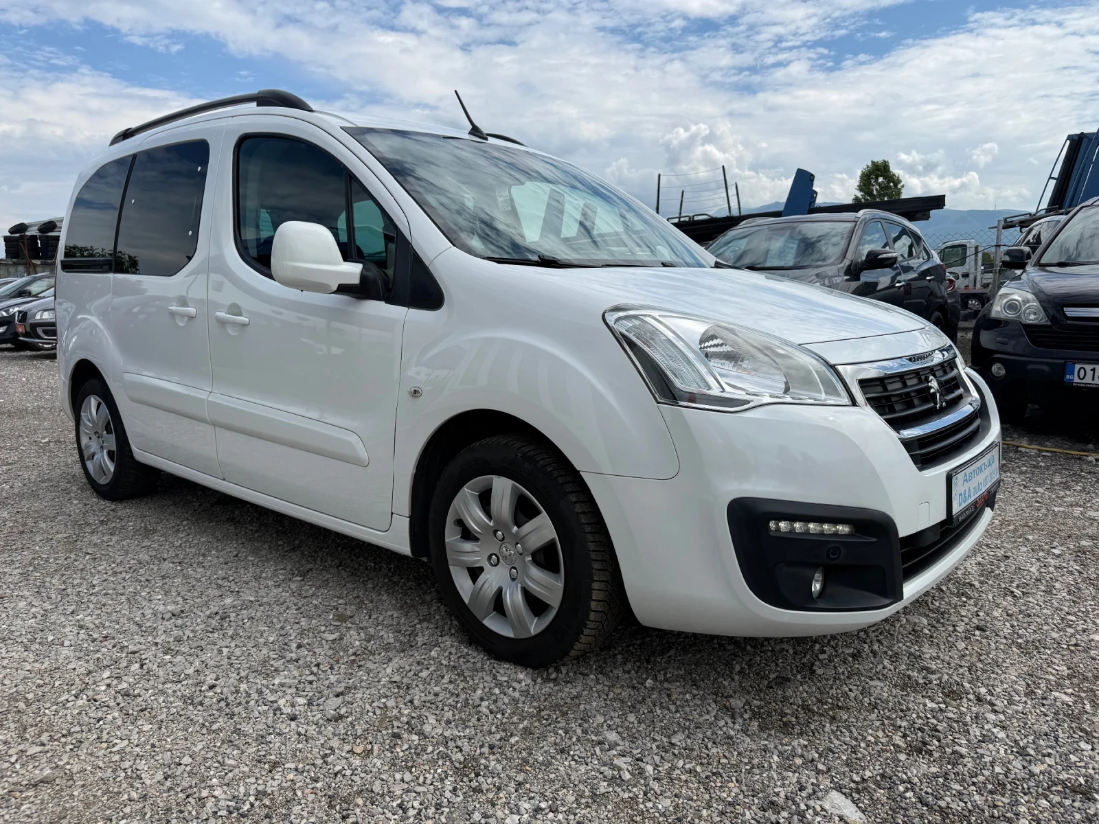Peugeot Partner 1.6HDI  Euro6   Швейцария , снимка 3 - Автомобили и джипове - 55142675