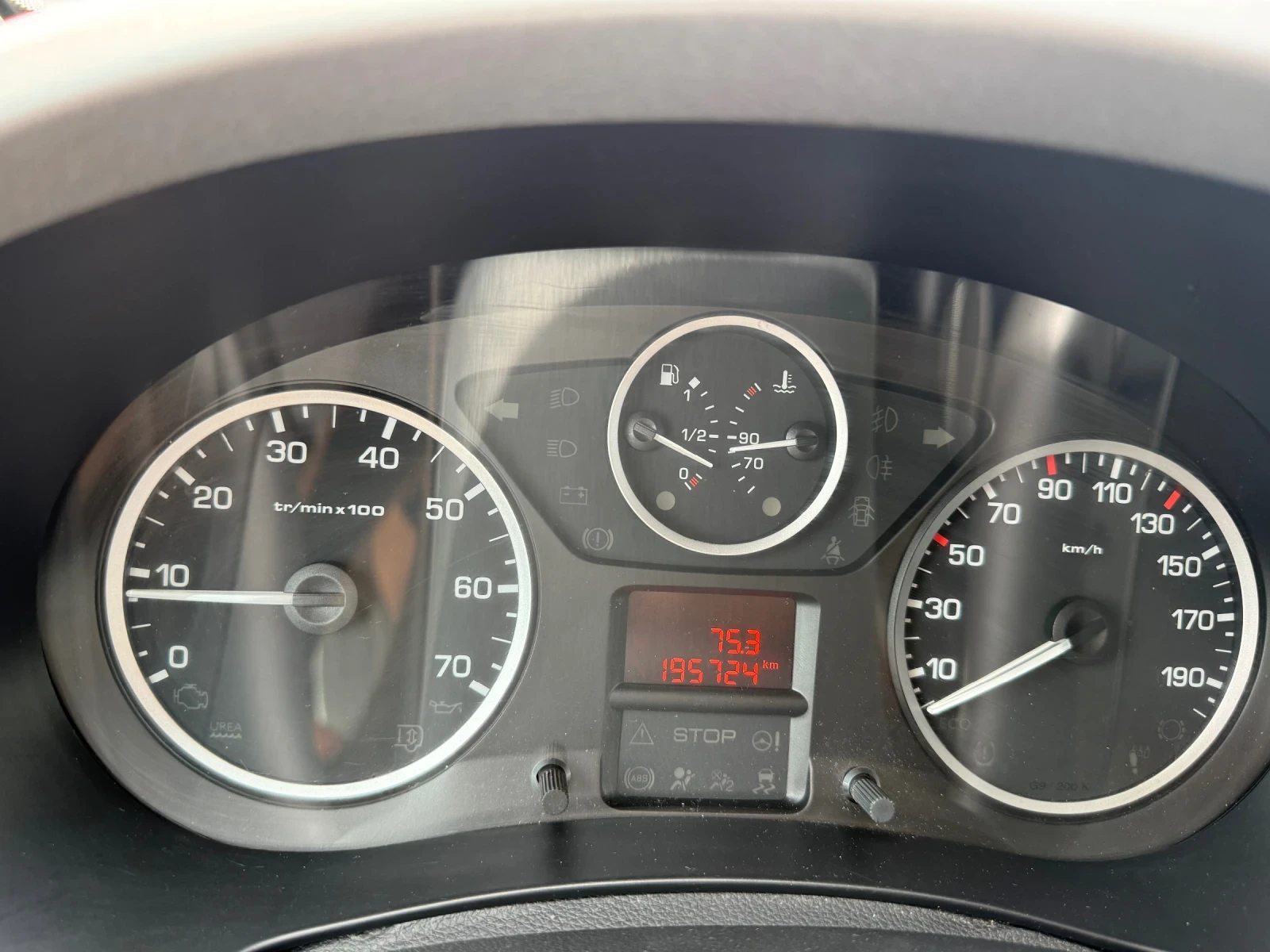 Peugeot Partner 1.6HDI  Euro6   Швейцария , снимка 14 - Автомобили и джипове - 55142675