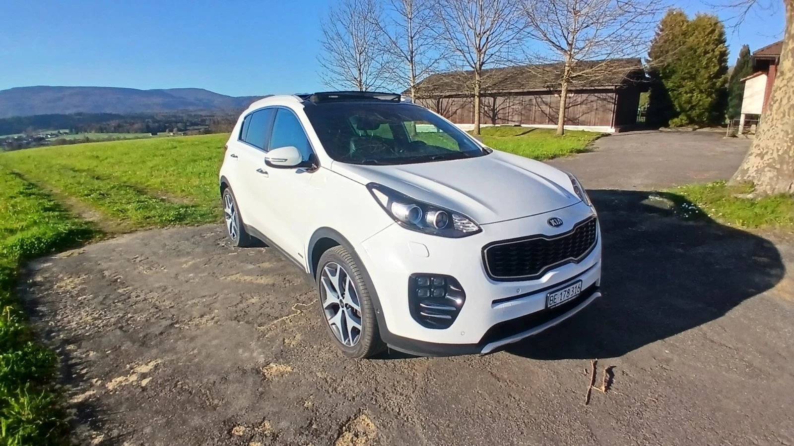 Kia Sportage KIA Sportage 2.0CRDi Style GT Line 4WD Швейцария , снимка 2 - Автомобили и джипове - 55142675