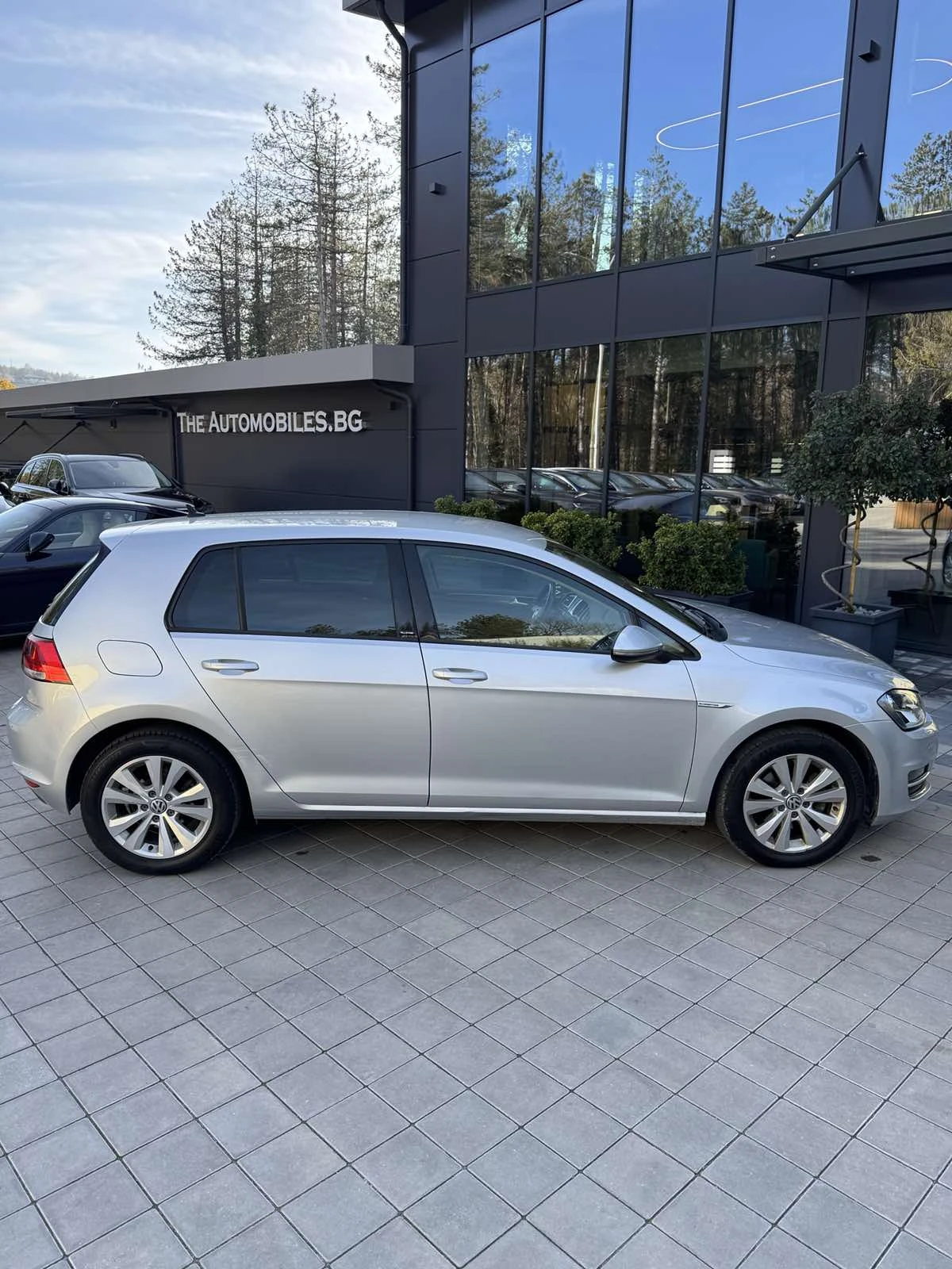 VW Golf МЕТАН, снимка 8 - Автомобили и джипове - 55280228