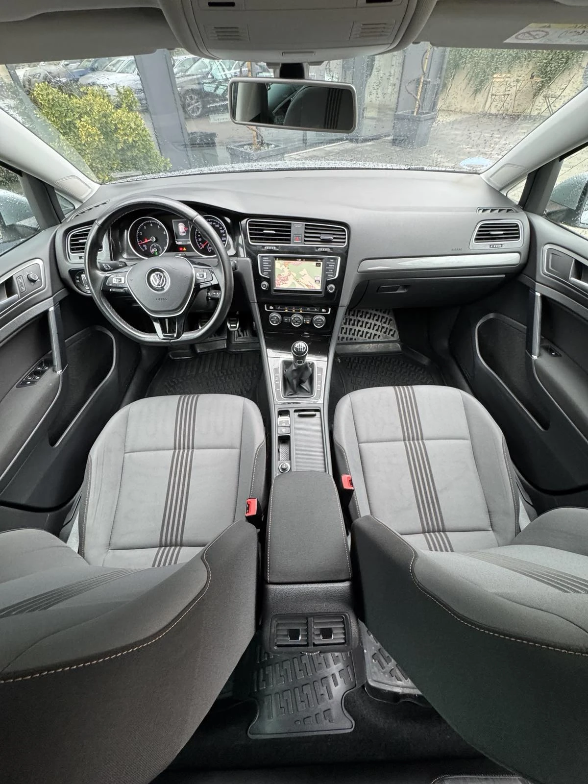 VW Golf МЕТАН, снимка 14 - Автомобили и джипове - 55280228