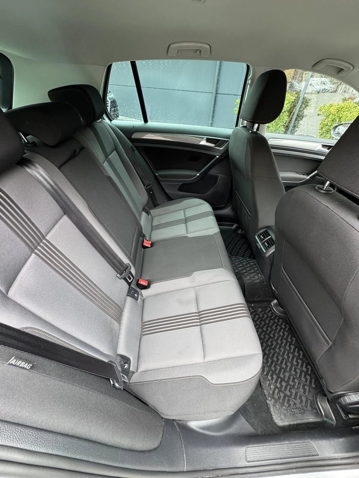 VW Golf МЕТАН, снимка 11 - Автомобили и джипове - 55280228