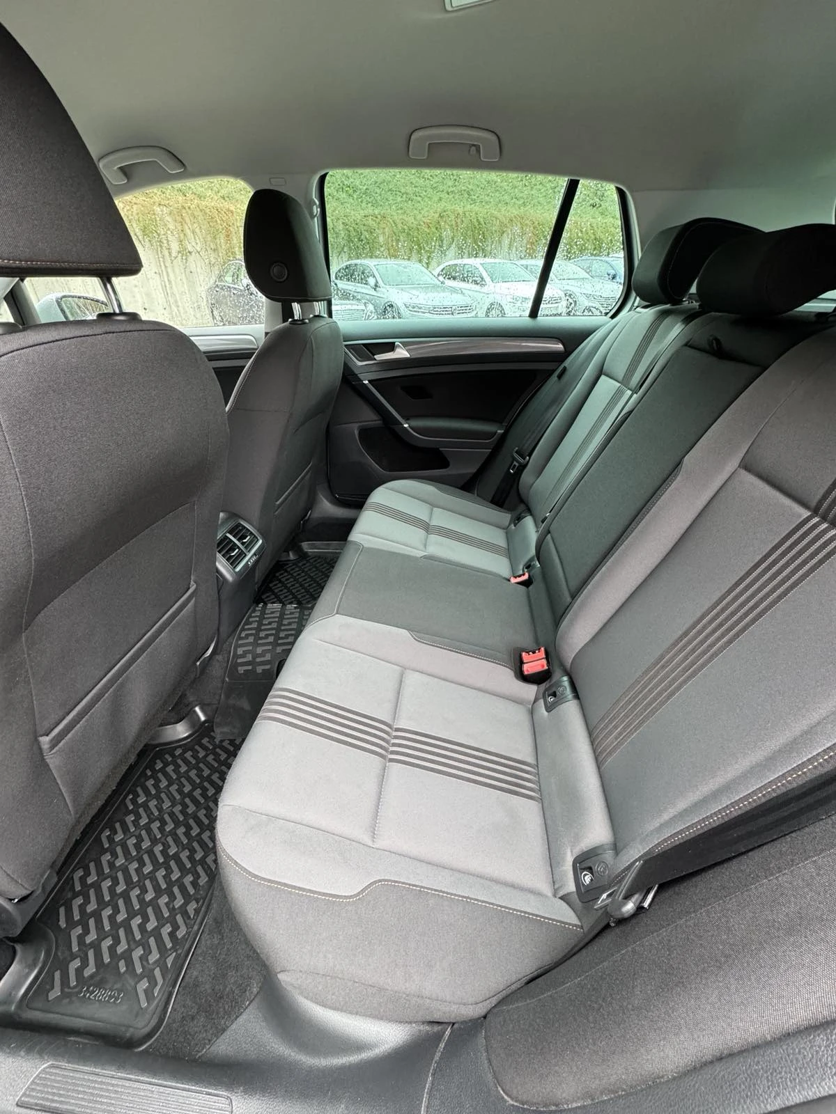 VW Golf МЕТАН, снимка 9 - Автомобили и джипове - 55280228