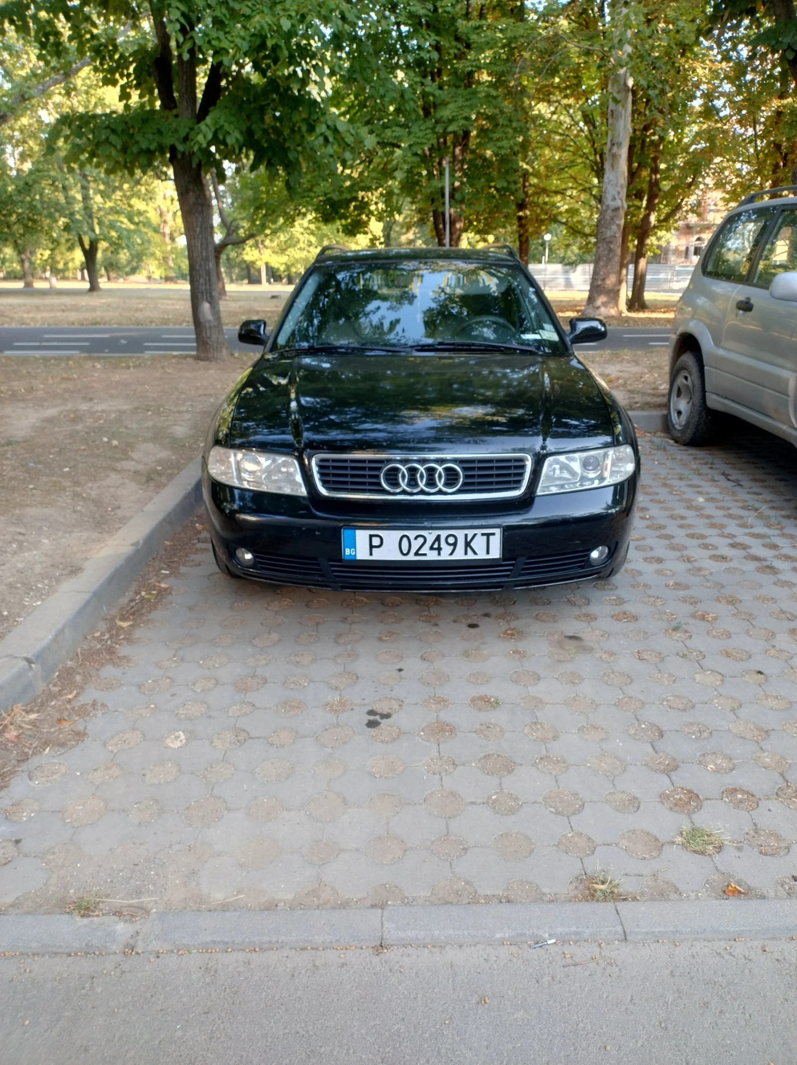 Audi A4 1.8 T, снимка 4 - Автомобили и джипове - 55398286
