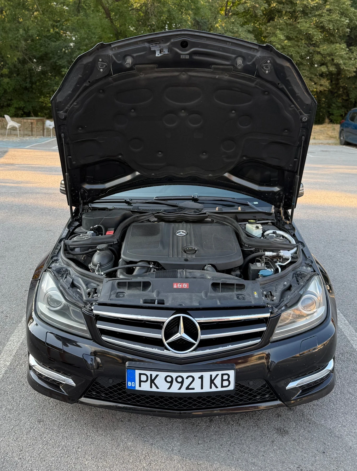 Mercedes-Benz C 220 Facelift AMG PANO FULL, снимка 16 - Автомобили и джипове - 55578165
