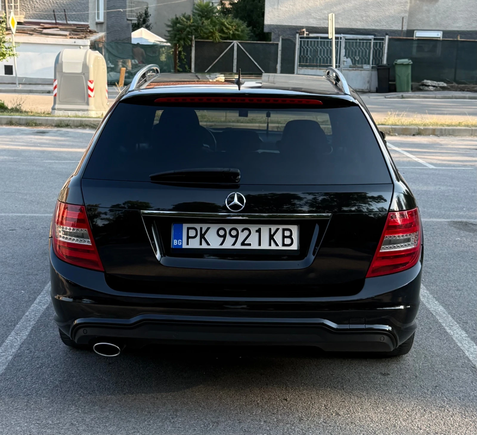 Mercedes-Benz C 220 Facelift AMG PANO FULL, снимка 6 - Автомобили и джипове - 55578165