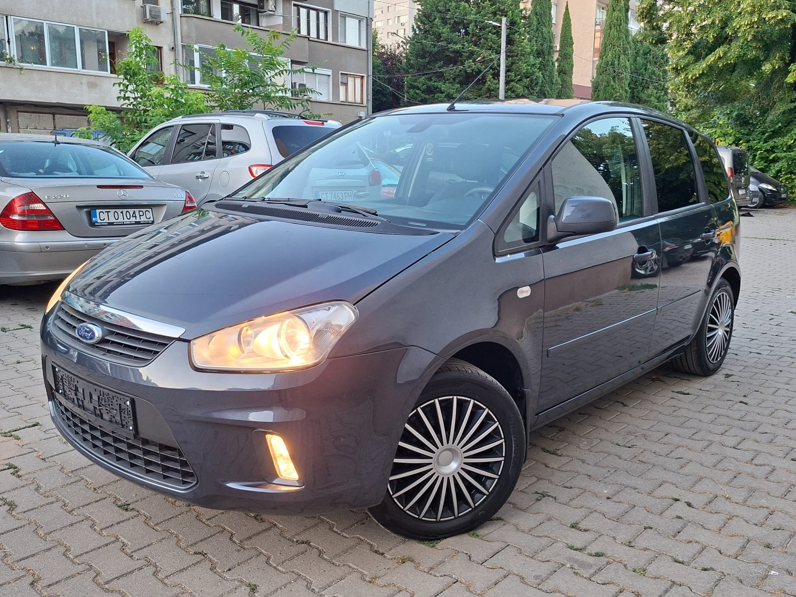 Ford C-max 1.8 i- 154.000km