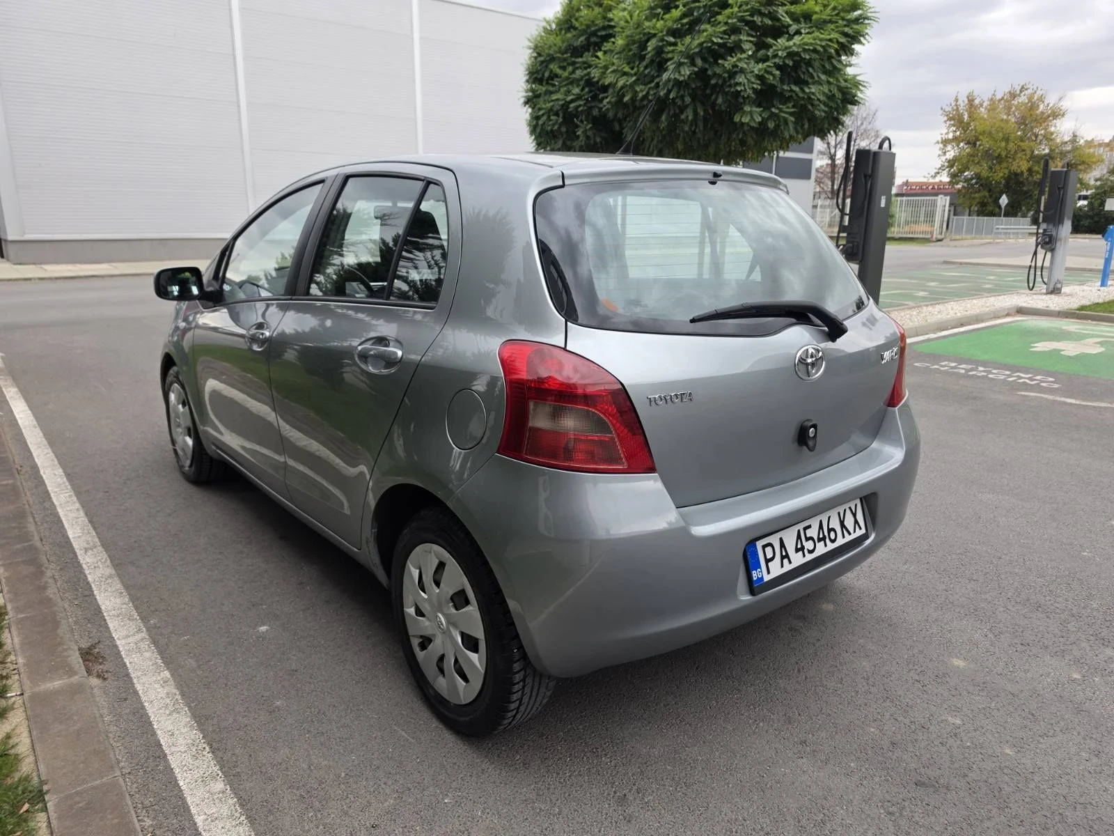 Toyota Yaris, снимка 7 - Автомобили и джипове - 56297177