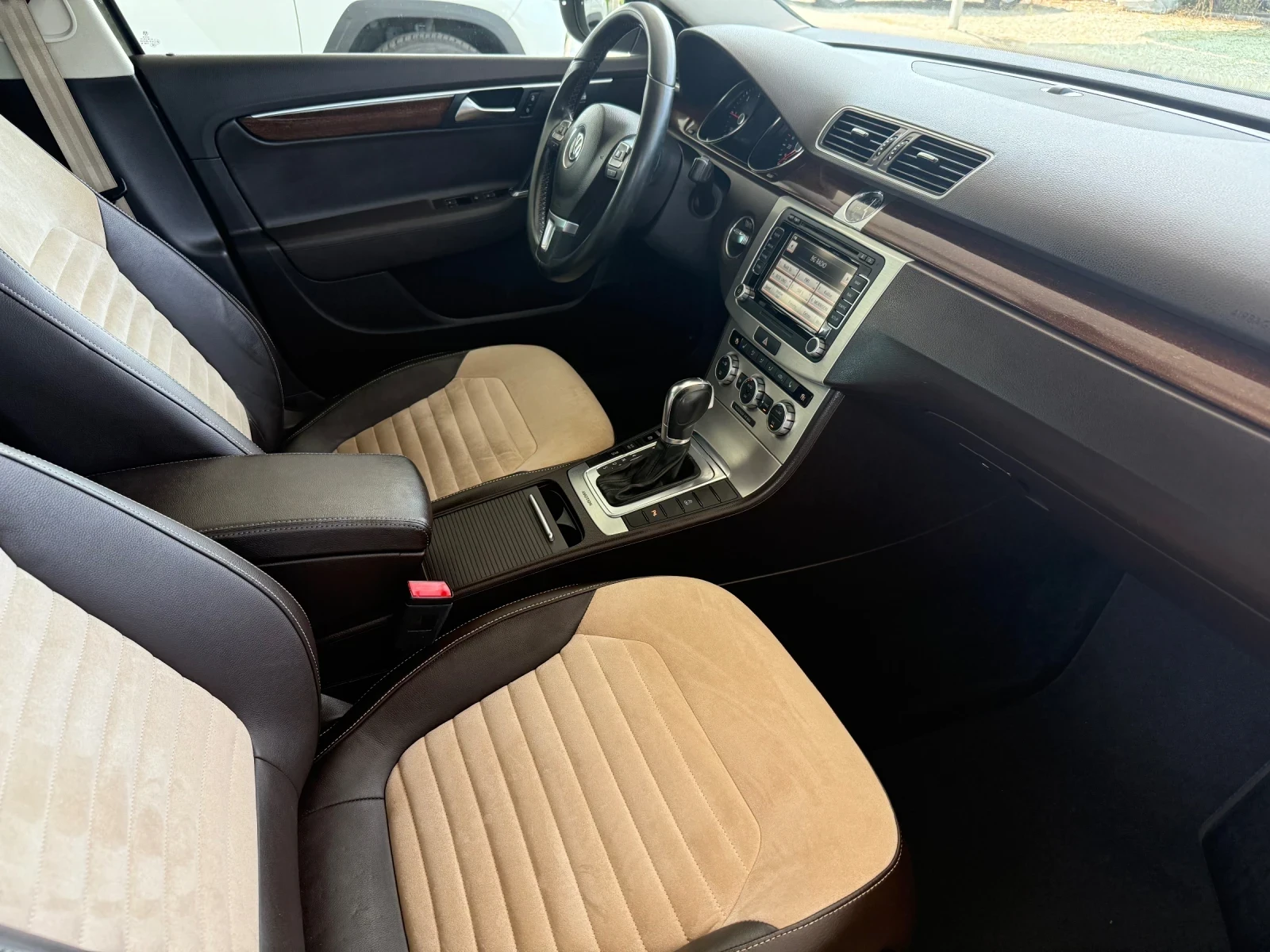 VW Passat 2.0TDI 4x4 ��������� Highline | Mobile.bg � ����������� 10
