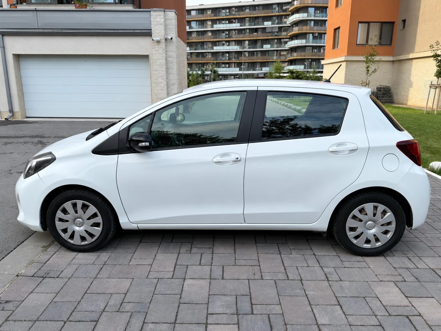 Toyota Yaris, снимка 8 - Автомобили и джипове - 56413805