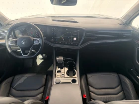VW Touareg - 49990 € / 97771.94 лв. - 40501170 4