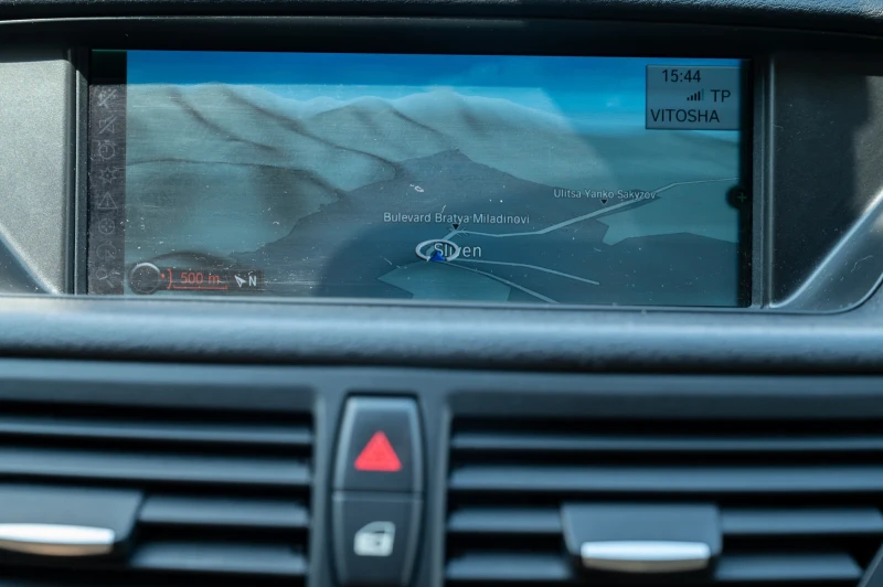 BMW X1 BMW X1 X-drive, снимка 12 - Автомобили и джипове - 52219344