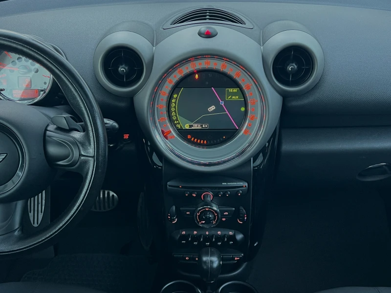Mini Countryman 2.0SD All4 ПРОЧЕТИ ОПИСАНИЕТО, снимка 9 - Автомобили и джипове - 52567070