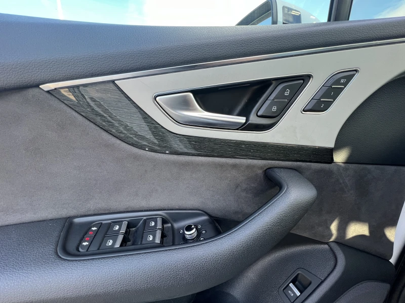 Audi Q7 3.0 TFSI Quattro TECHNIK S-Line, снимка 15 - Автомобили и джипове - 53104544