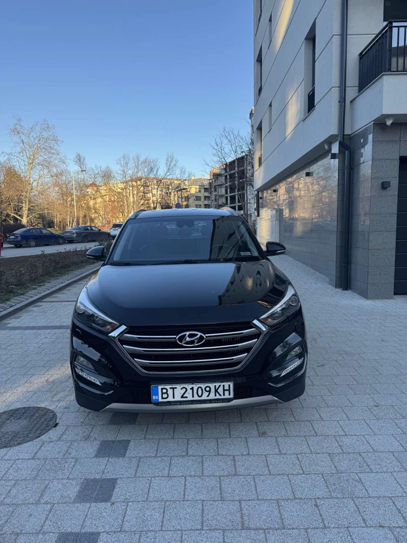 Hyundai Tucson CRDI 4WD, снимка 11 - Автомобили и джипове - 53326700