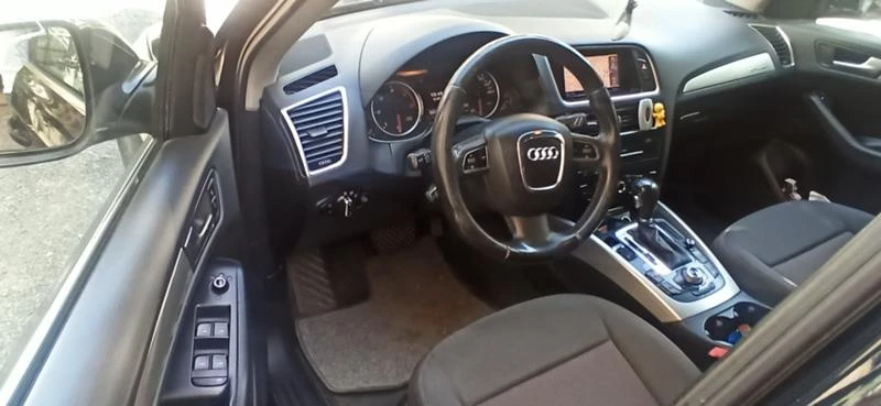 Audi Q5 2, 0 TDI , снимка 16 - Автомобили и джипове - 36674794