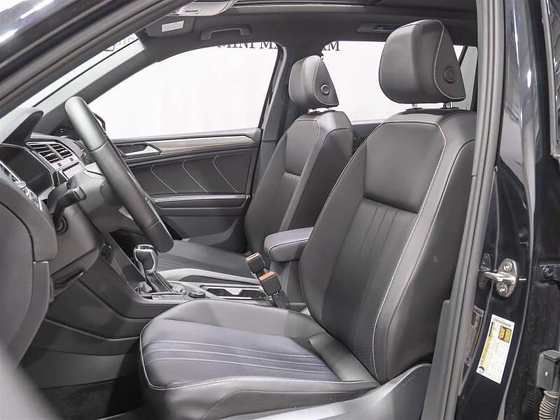 VW Tiguan R-Line * Крайна Цена* , снимка 7 - Автомобили и джипове - 55563423