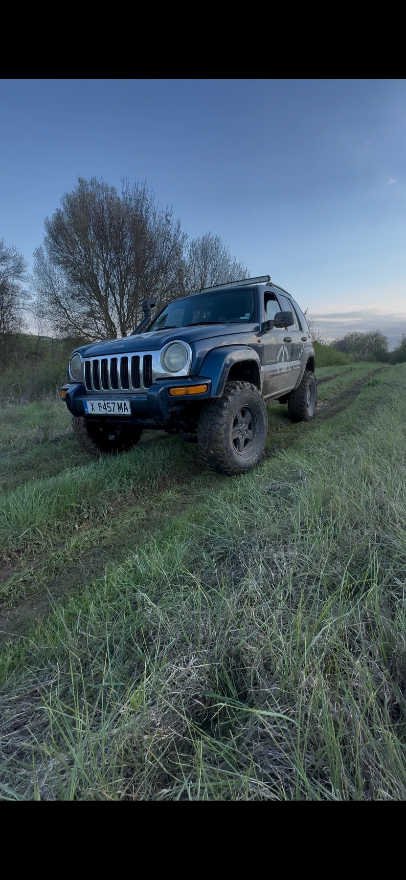 Jeep Cherokee  - изображение 2