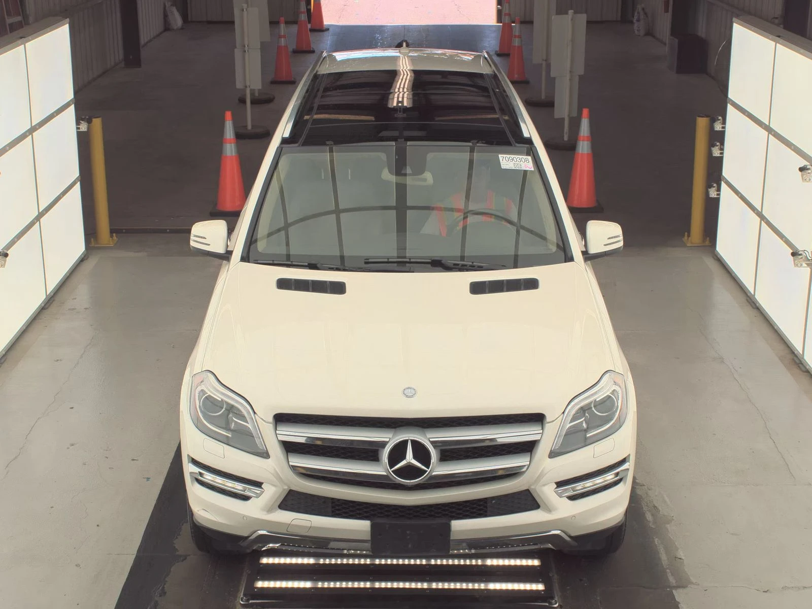 Mercedes-Benz GL 350  BlueTEC 4MATIC - изображение 2