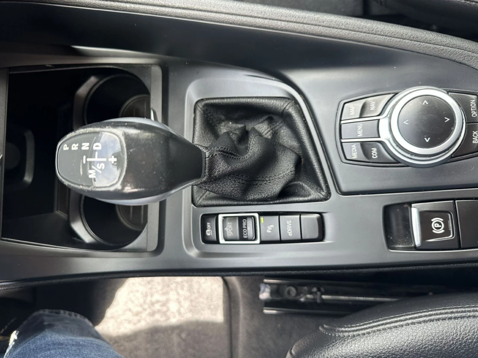 BMW X1 xDrive.25e.KAMERA 360.HEAD-UP. NAVI.LED - изображение 10