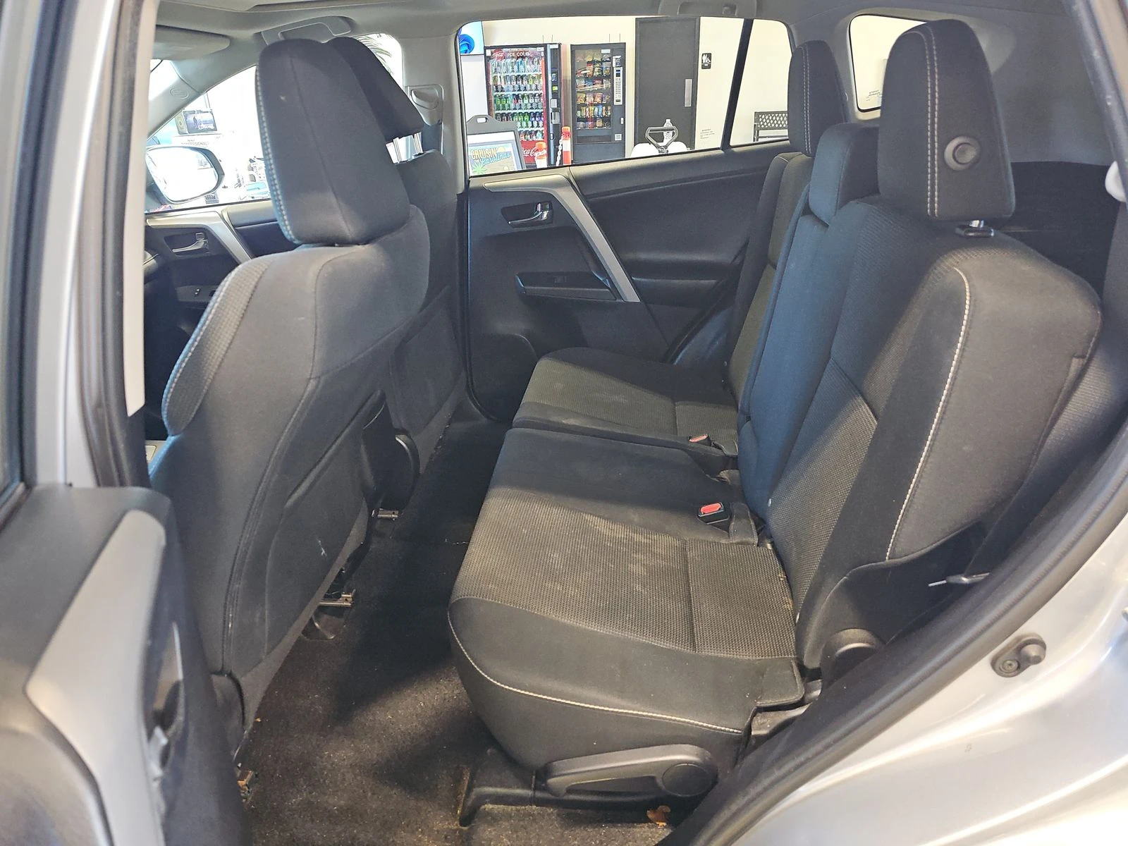 Toyota Rav4 XLE * CARFAX* ОПЦИЯ ЗА ФИНАНСИРАНЕ*  - изображение 10
