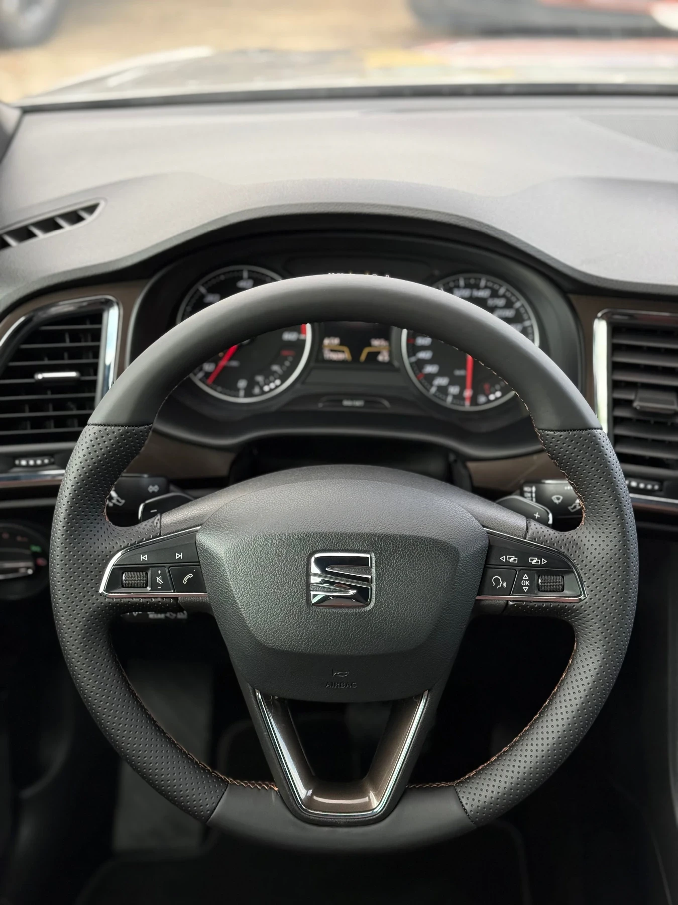 Seat Ateca TDI 190 DSG 4X4 XCELLENCE ACC ПАНОРАМА - изображение 10