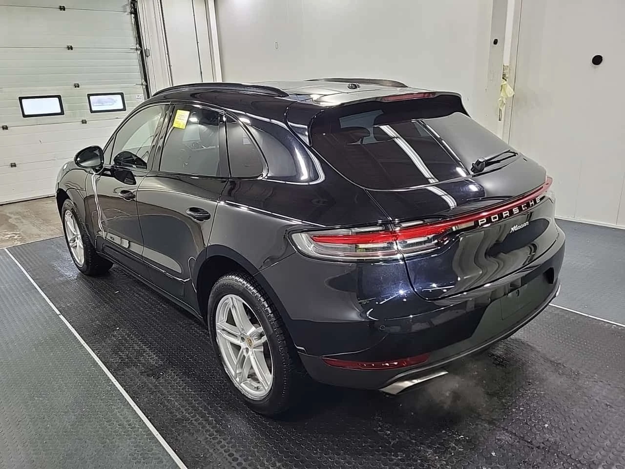 Porsche Macan AWD  CARFAX - изображение 4