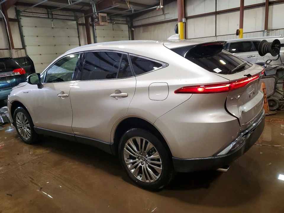 Toyota Venza HYBRID* KEYLESS* AWD* ДИГИТАЛНО* ТАБЛО , снимка 2 - Автомобили и джипове - 53768163