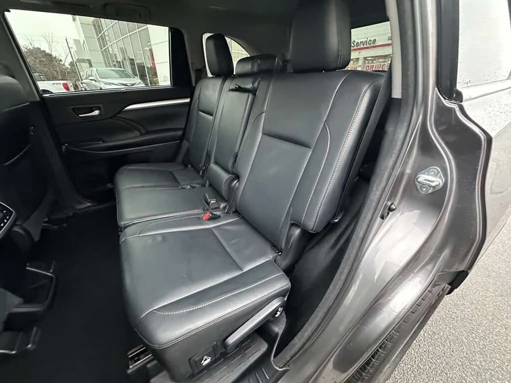 Toyota Highlander * AWD XLE * CARFAX * ЦЕНА ДО БГ, снимка 16 - Автомобили и джипове - 53903753