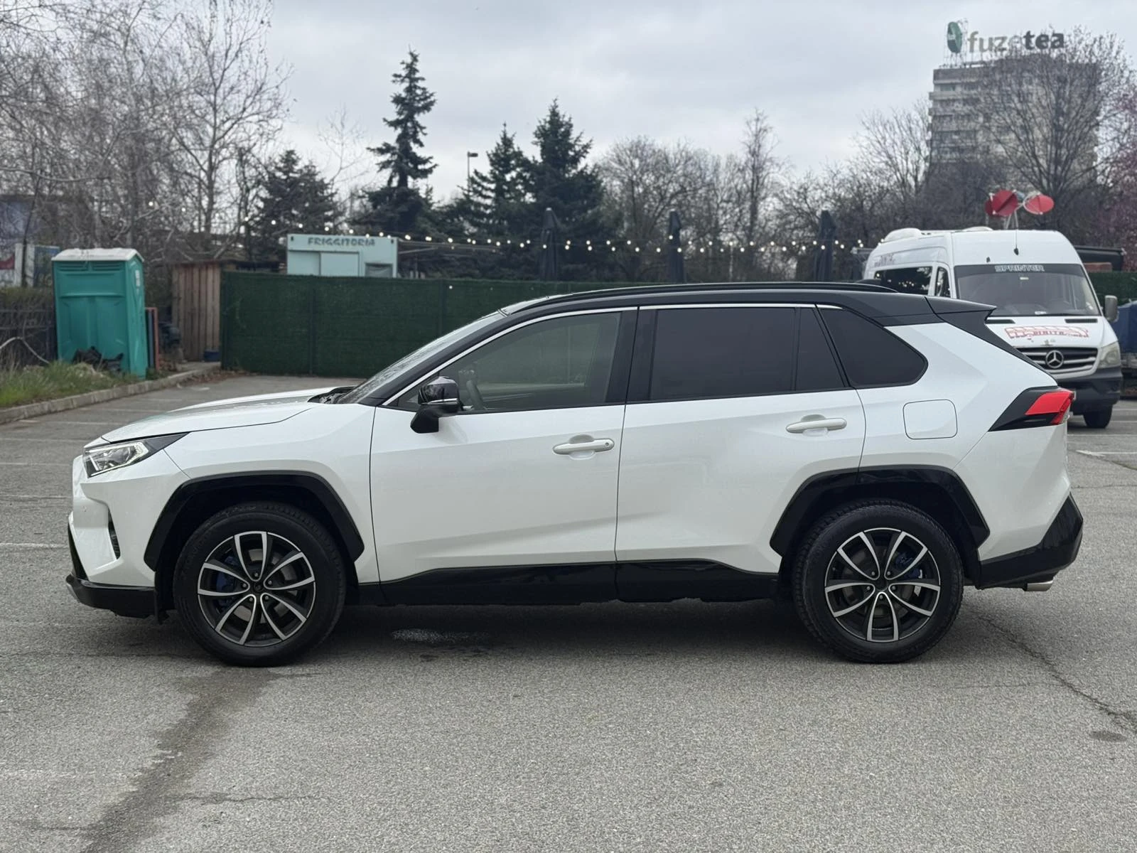 Toyota Rav4 Hybrid  Luxury , снимка 3 - Автомобили и джипове - 54081843