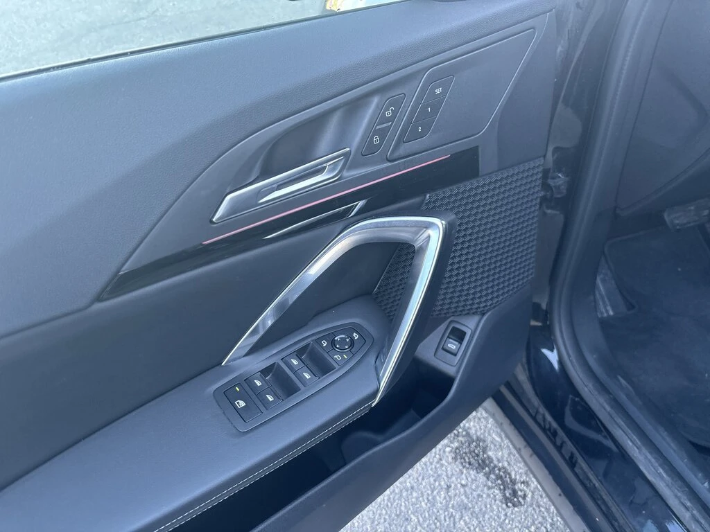 BMW X1 * xDrive28i * CARFAX * ПОДГРЕВИ * KEYLESS * КАМЕРИ, снимка 10 - Автомобили и джипове - 54141155