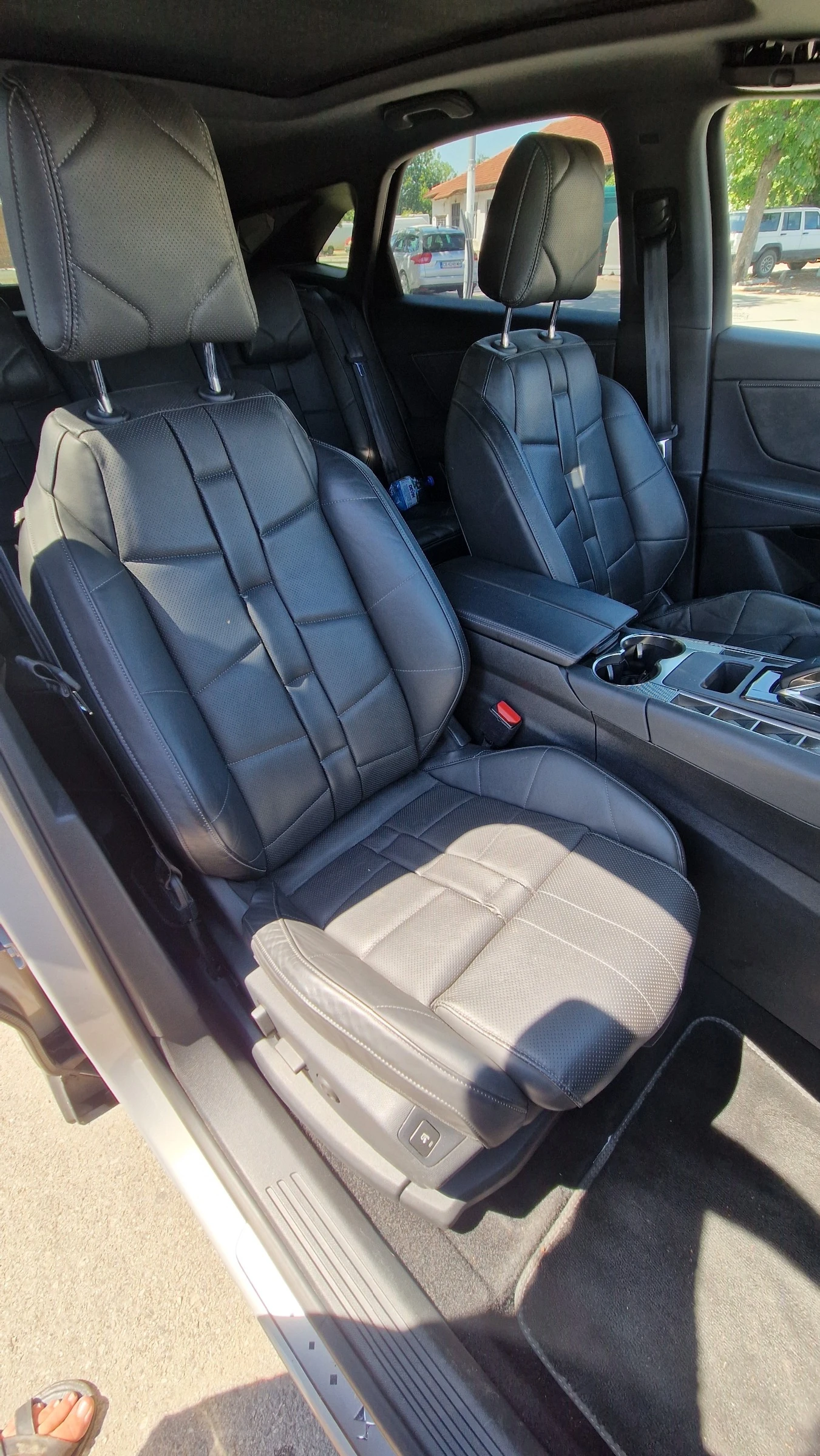 DS DS 7 Crossback 1.6 E-TENSE 300 OPERA 4WD EAT8, снимка 11 - Автомобили и джипове - 55509291