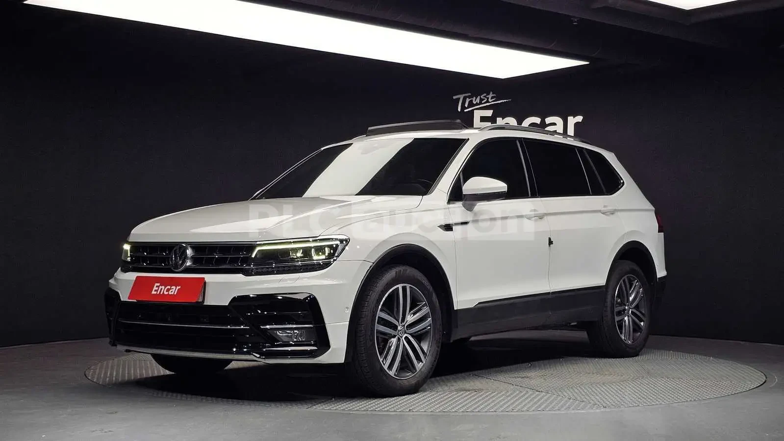 VW Tiguan Allspace R-LINE  2.0TDI PRESTIGE /PANORAMA/360CAM/FULL