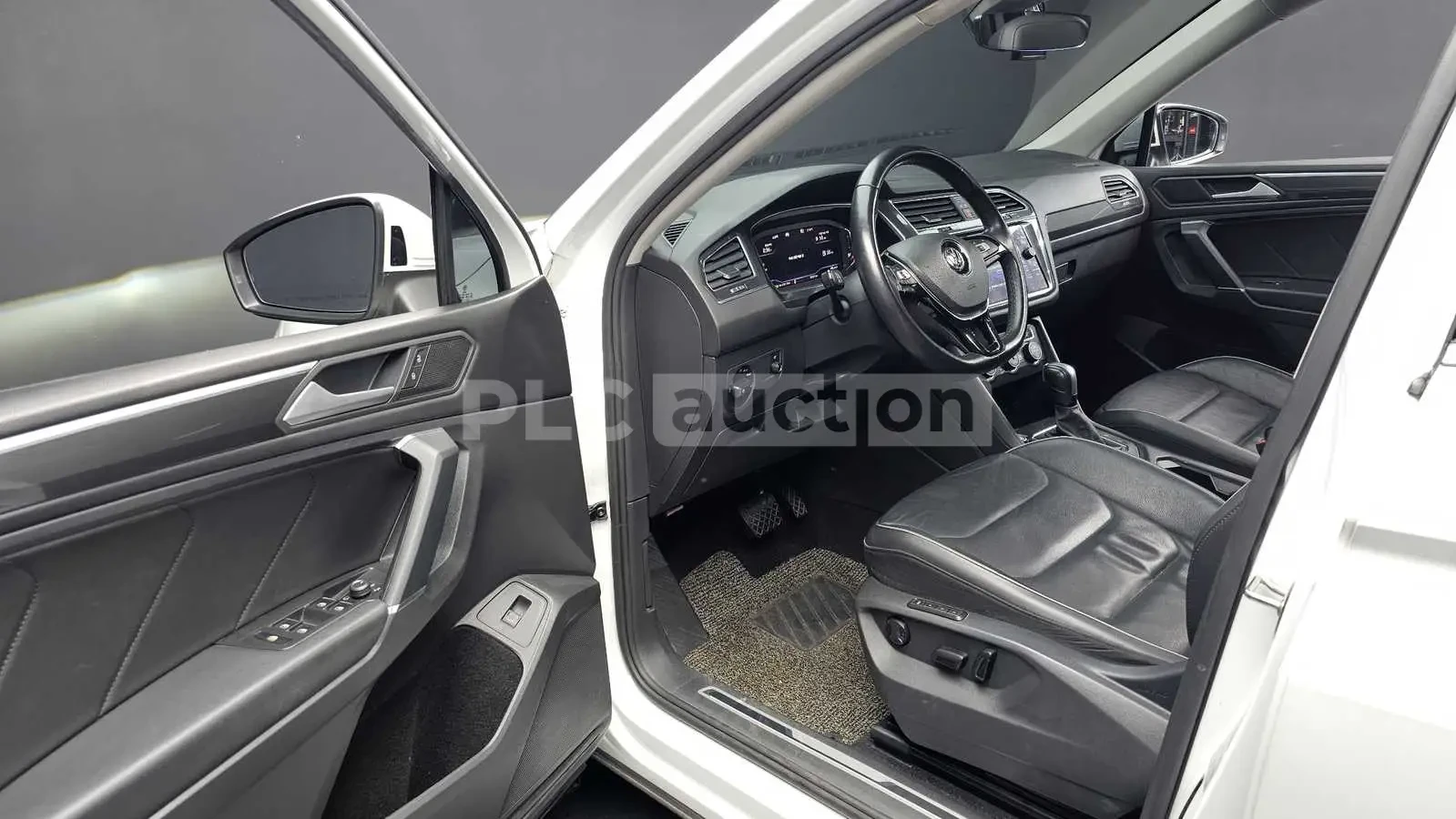 VW Tiguan Allspace R-LINE  2.0TDI PRESTIGE /PANORAMA/360CAM/FULL | Mobile.bg � ����������� 10