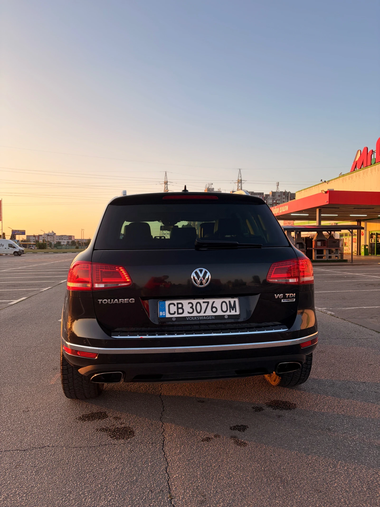 VW Touareg 3.0 TDI, снимка 8 - Автомобили и джипове - 55860560