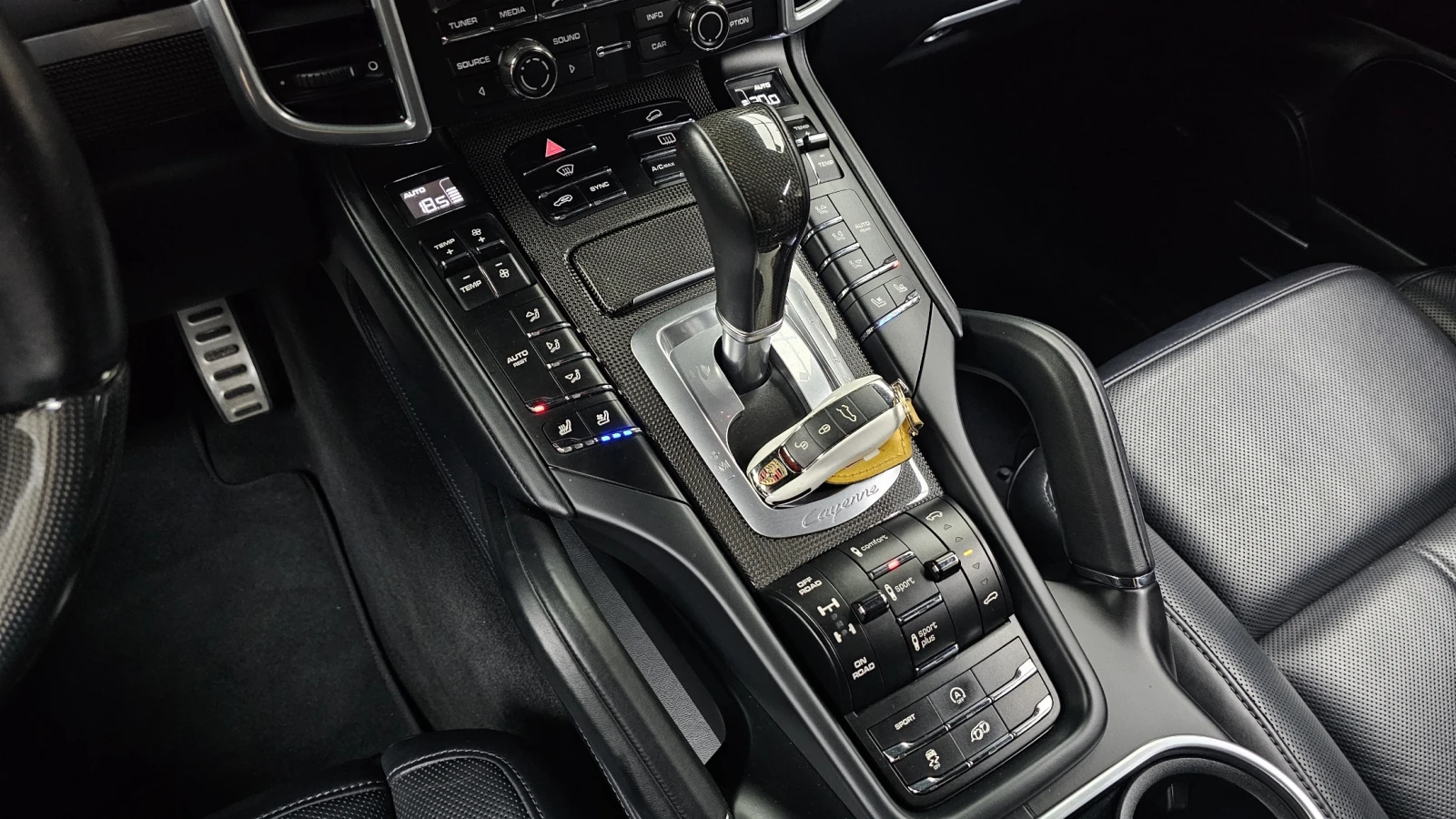 Porsche Cayenne GTS* BOSE* SOFT CLOSE* ЕЛ. БАГАЖНИК* КРАЙНА ЦЕНА, снимка 9 - Автомобили и джипове - 55983874