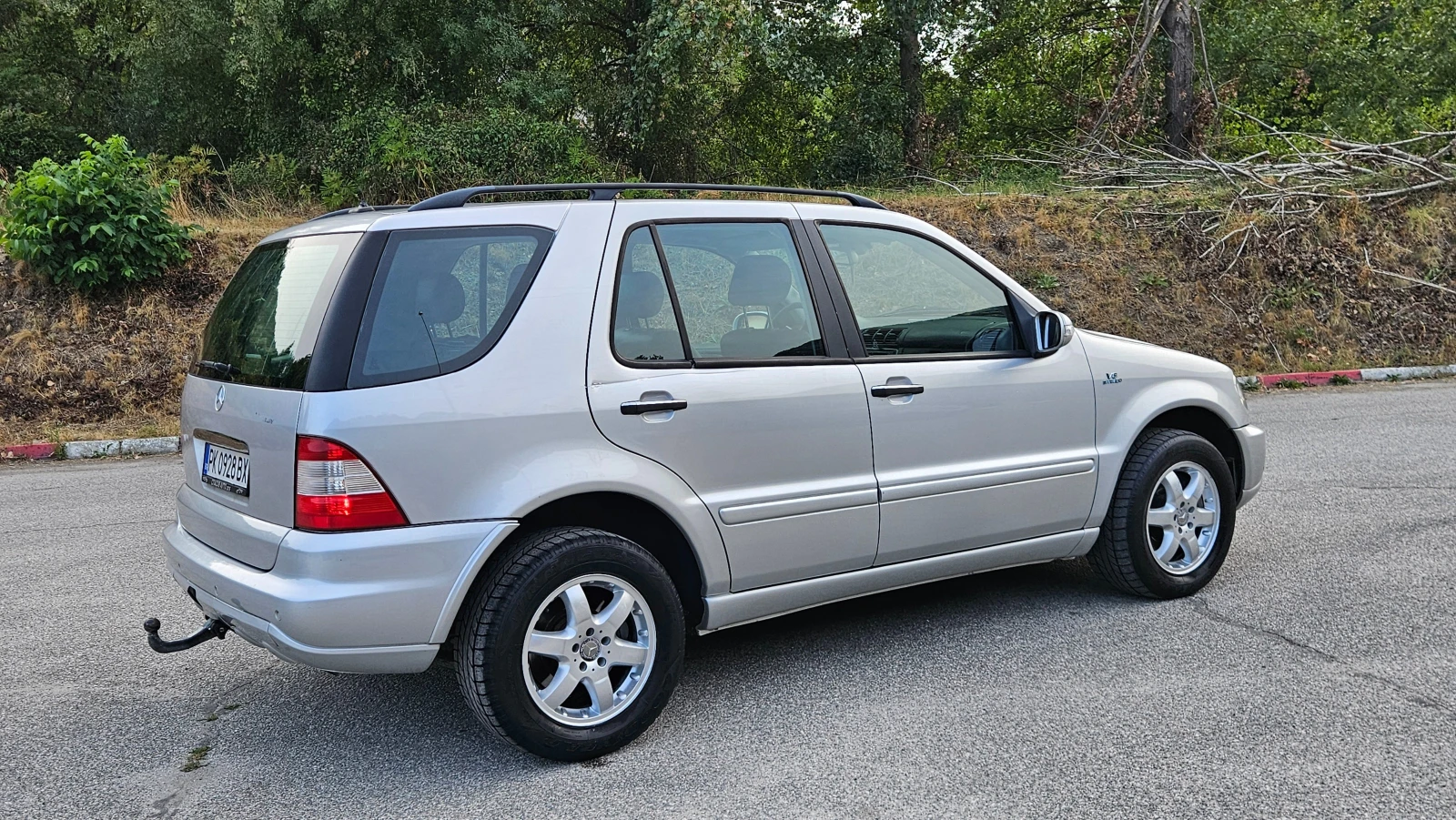 Mercedes-Benz ML 270 4.0 AVTOM/KOJA/NAVIG/TEGLI4, снимка 7 - Автомобили и джипове - 56242775
