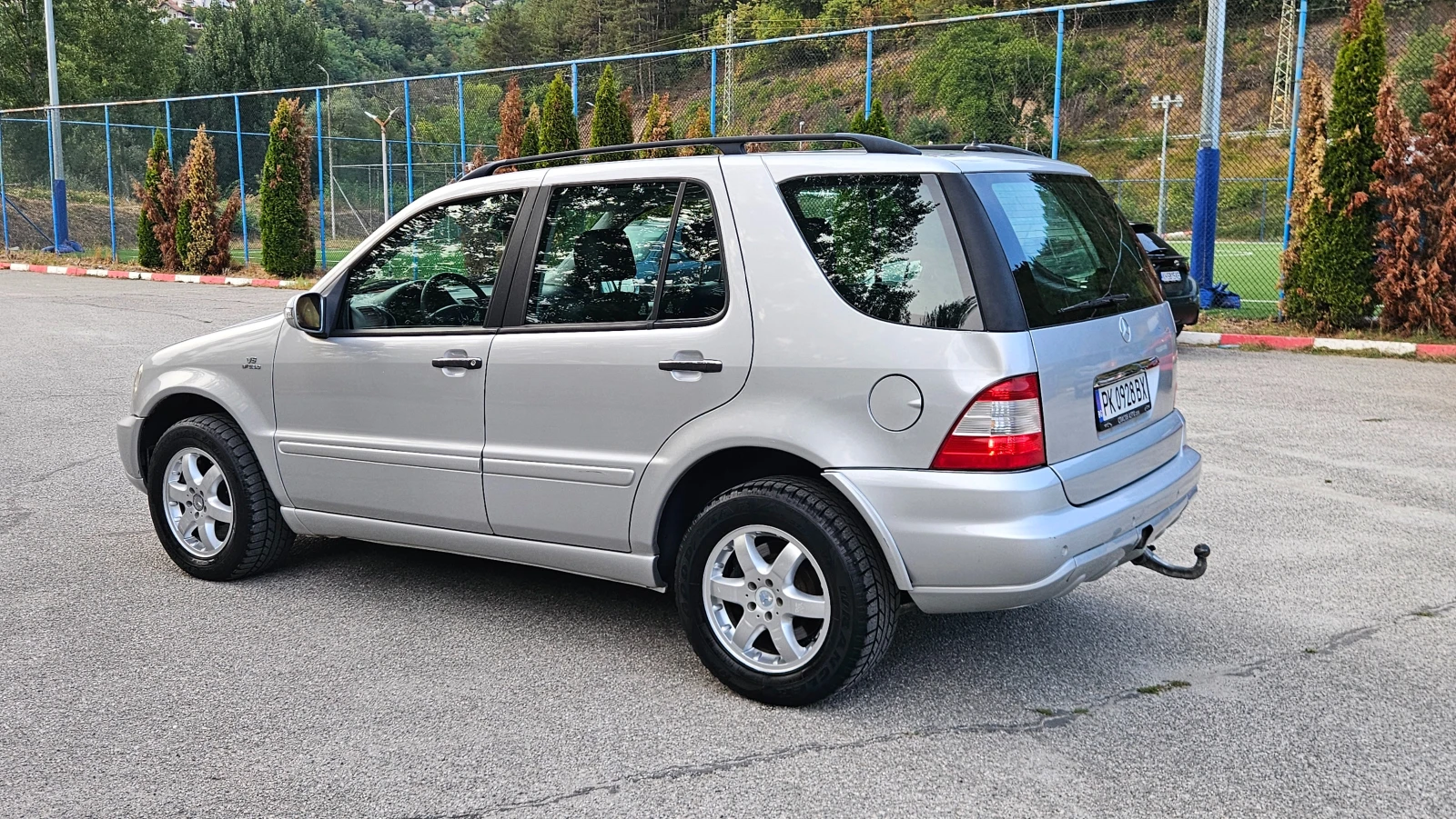 Mercedes-Benz ML 270 4.0 AVTOM/KOJA/NAVIG/TEGLI4, снимка 4 - Автомобили и джипове - 56242775