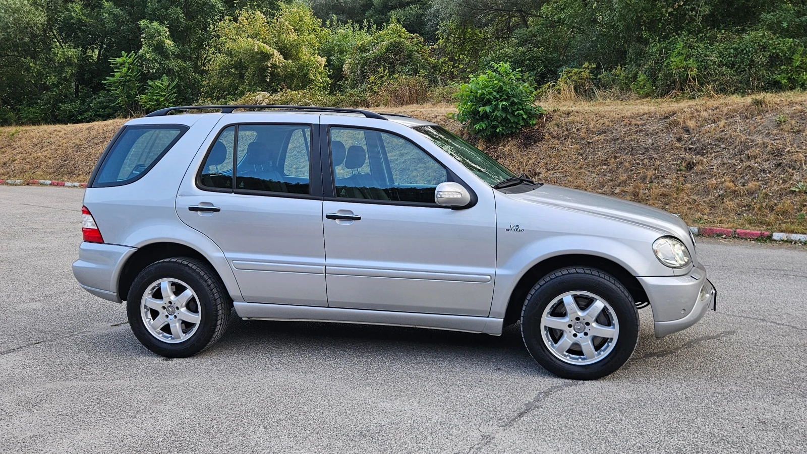 Mercedes-Benz ML 270 4.0 AVTOM/KOJA/NAVIG/TEGLI4, снимка 8 - Автомобили и джипове - 56242775