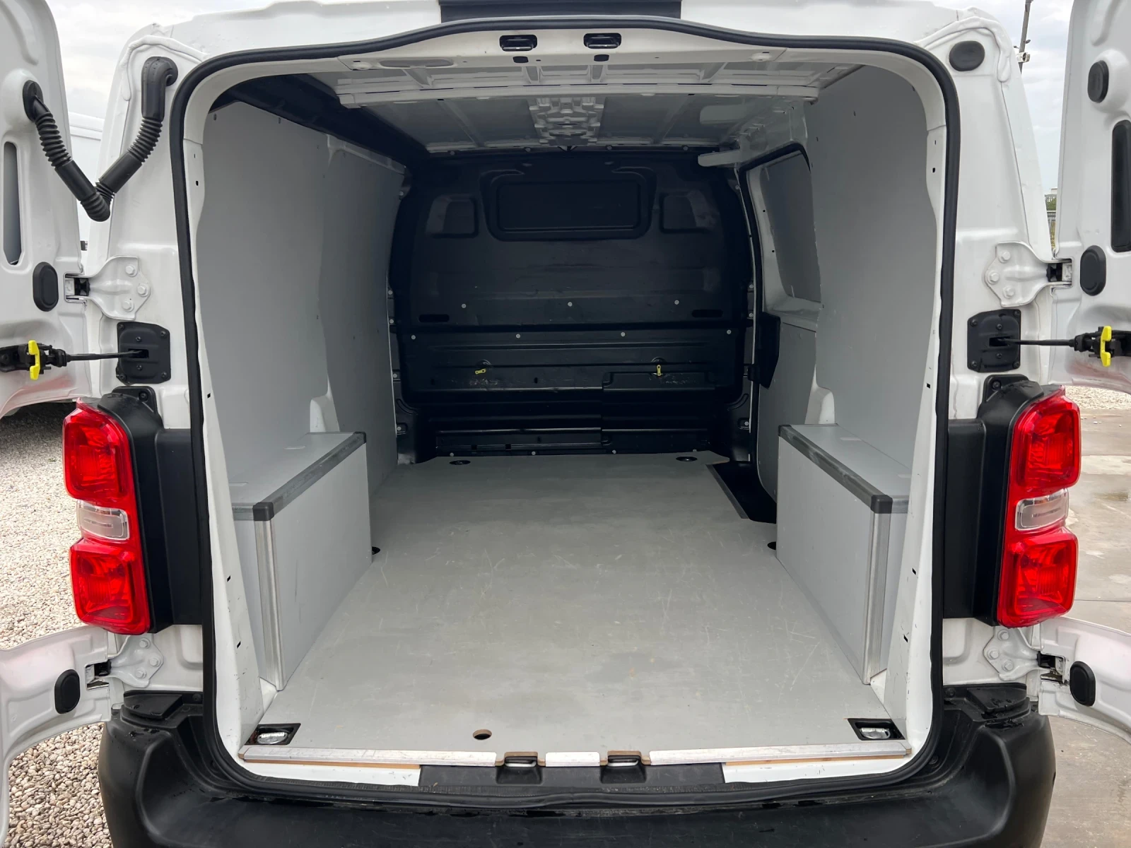 Citroen Jumpy 2.0hdi - изображение 9