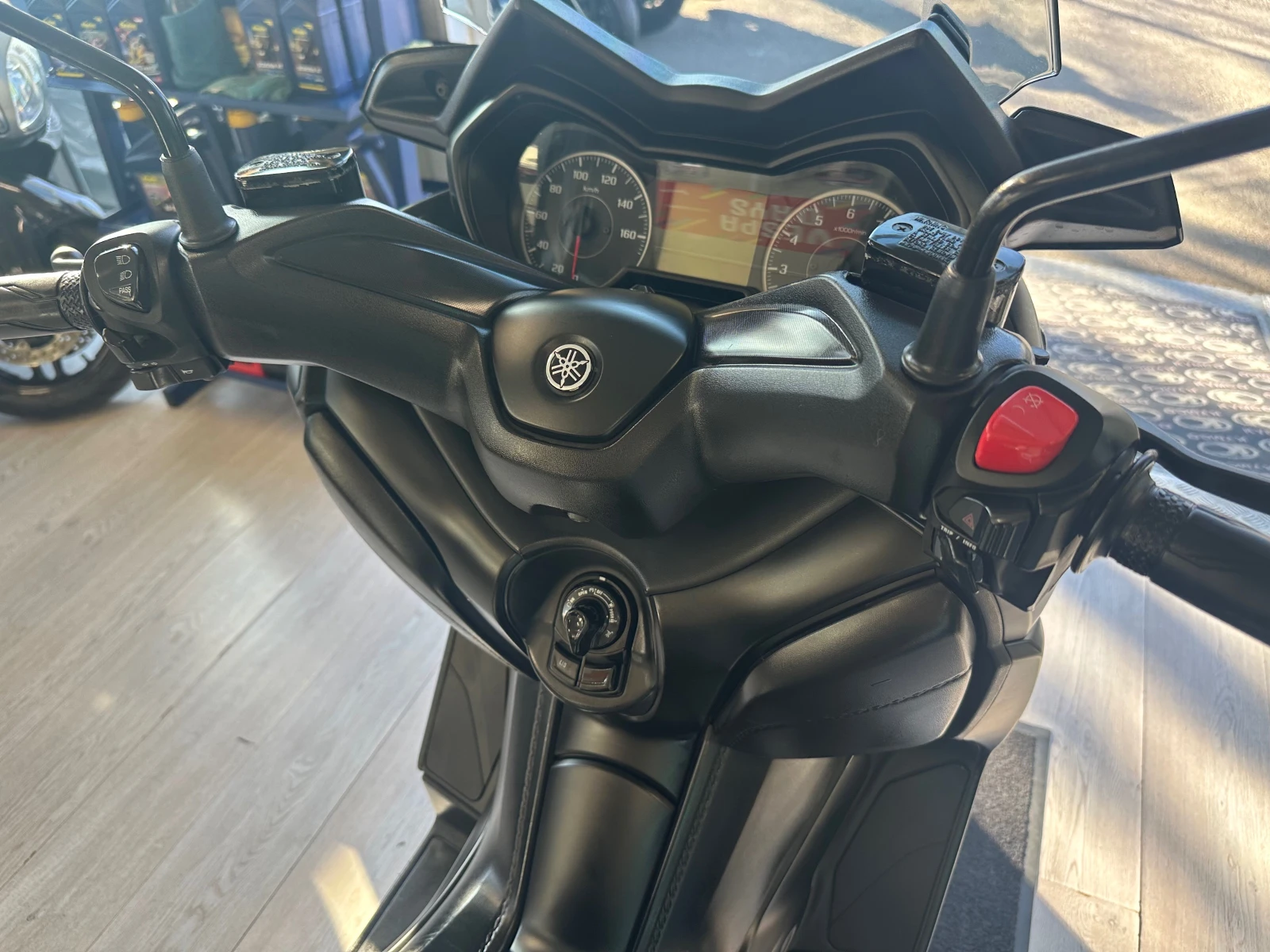 Yamaha X-max 300i ABS/TC/LED 06.2017г., снимка 2 - Мотоциклети и мототехника - 54138861